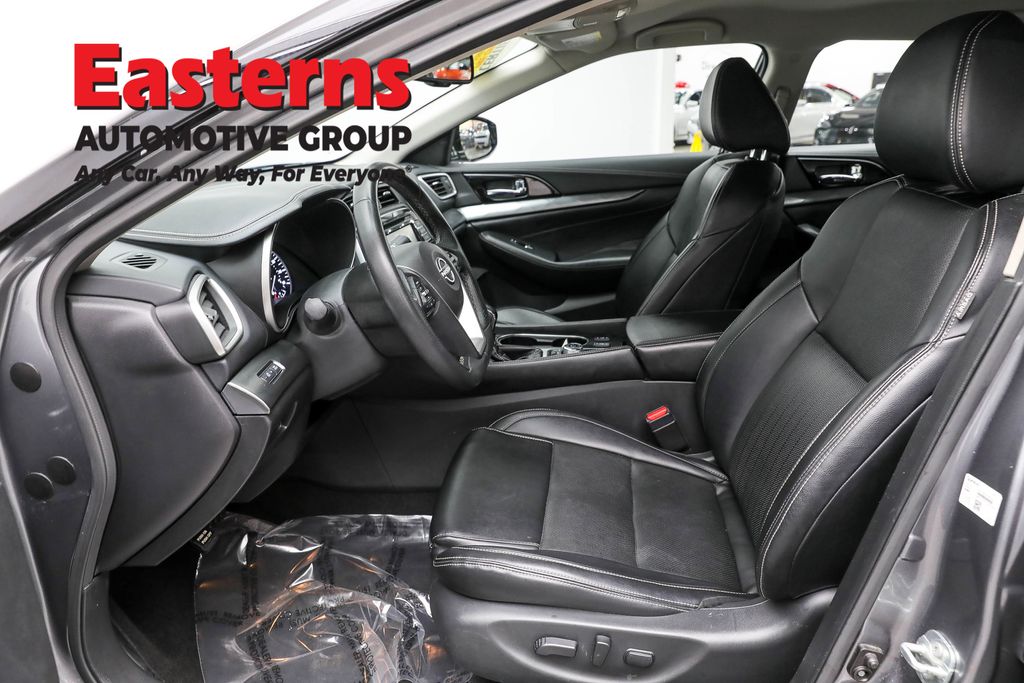 Vehicle image 45 of 61
