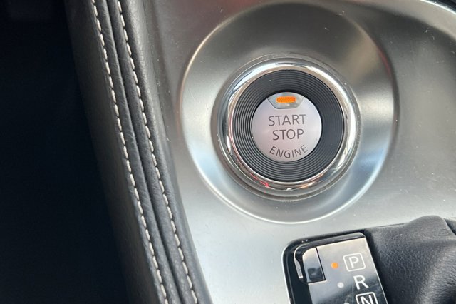 Vehicle image 21 of 27