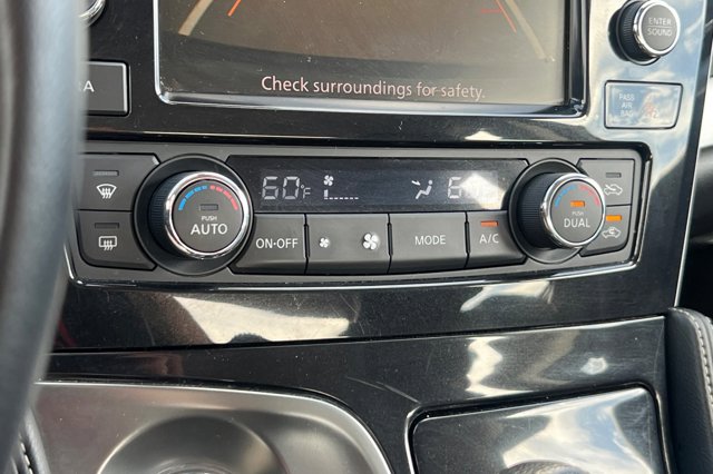 Vehicle image 19 of 27