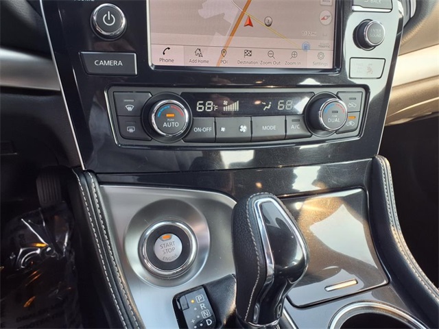 Vehicle image 16 of 27