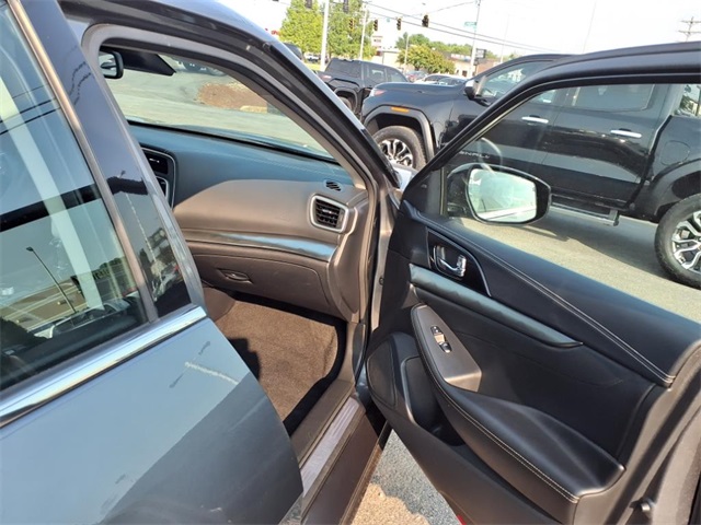 Vehicle image 26 of 27