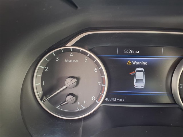 Vehicle image 11 of 27