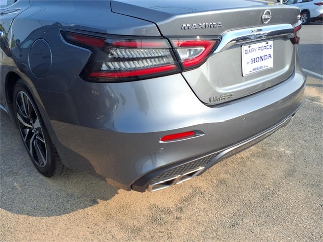 Vehicle image 4 of 27