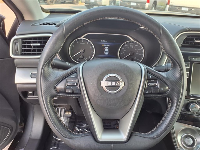 Vehicle image 9 of 27