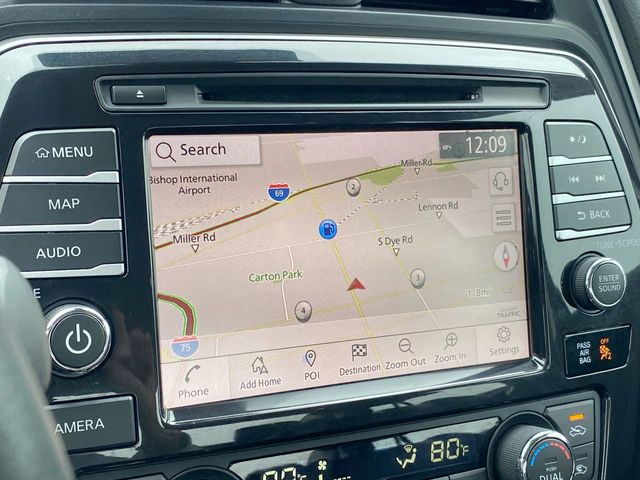 Vehicle image 23 of 35