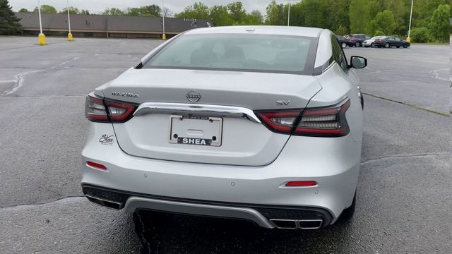 Vehicle image 7 of 35