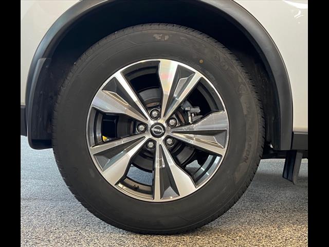 Vehicle image 21 of 21