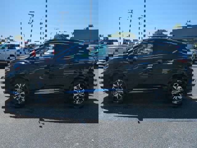 Vehicle image 7 of 27
