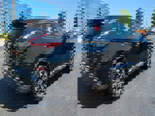 Vehicle image 5 of 27
