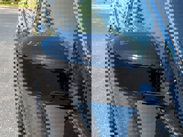 Vehicle image 12 of 27