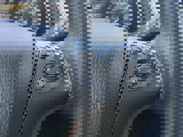Vehicle image 24 of 27
