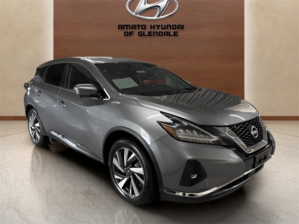 Vehicle image 4 of 27