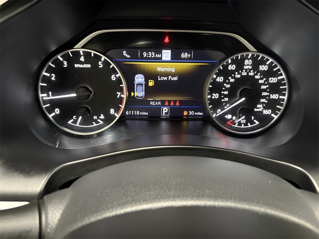 Vehicle image 14 of 27
