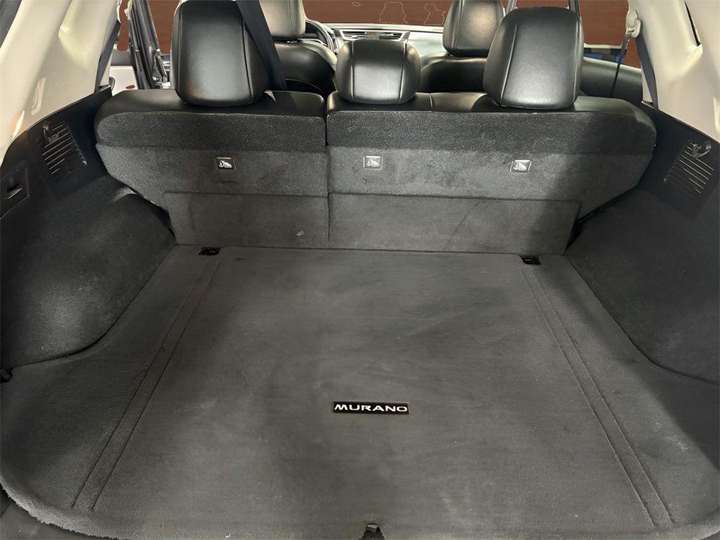 Vehicle image 22 of 27