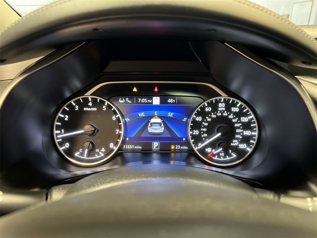 Vehicle image 12 of 32