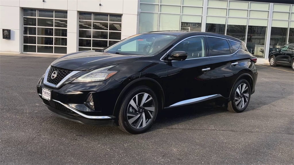 Vehicle image 1 of 32