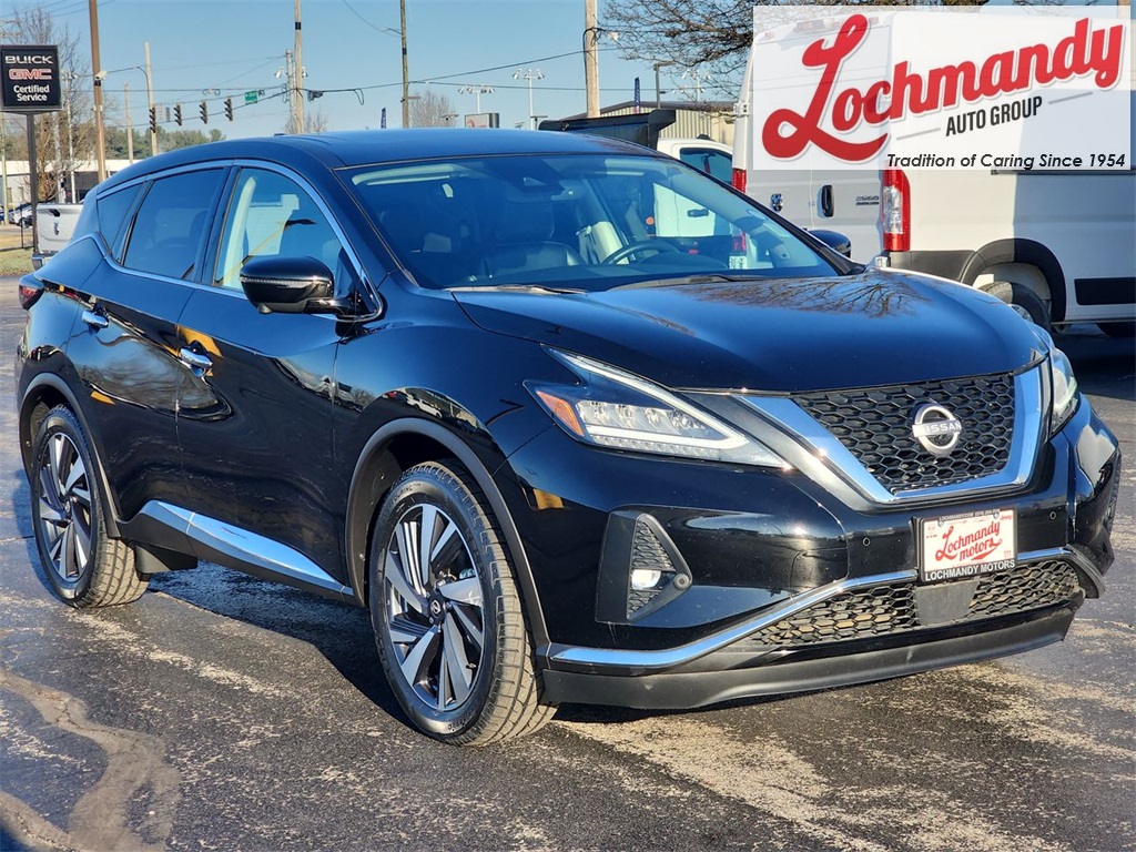 Vehicle image 8 of 28