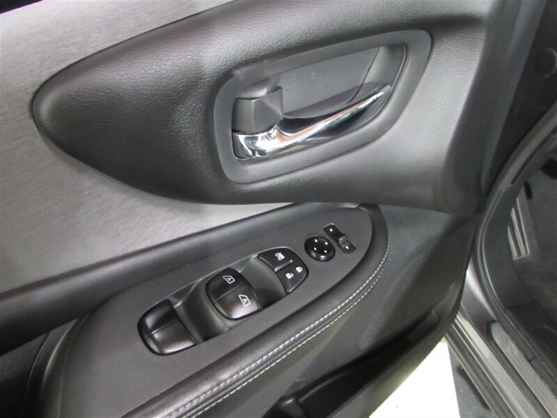 2023 Nissan Murano SV Image 75 of 100