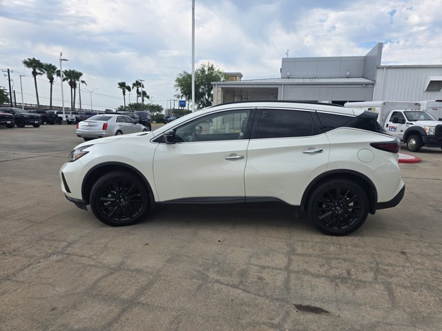 Vehicle image 8 of 10