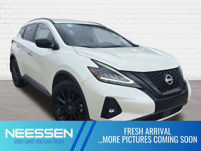 Vehicle image 3 of 10