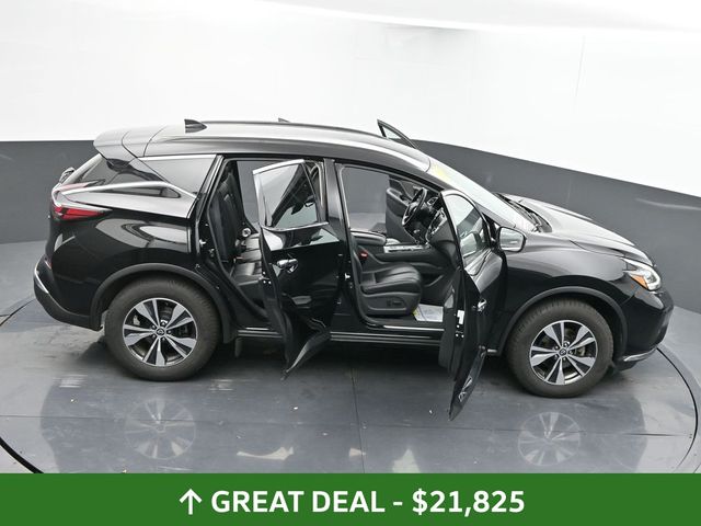 Vehicle image 21 of 118