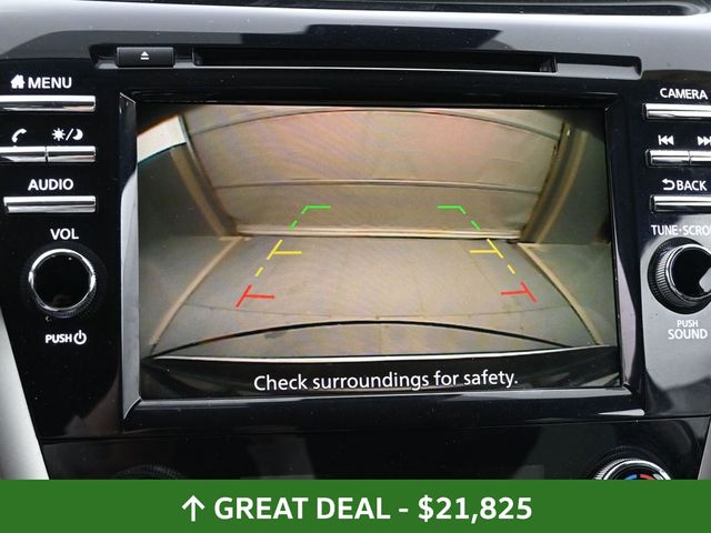 Vehicle image 63 of 118
