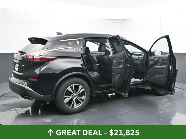 Vehicle image 31 of 118
