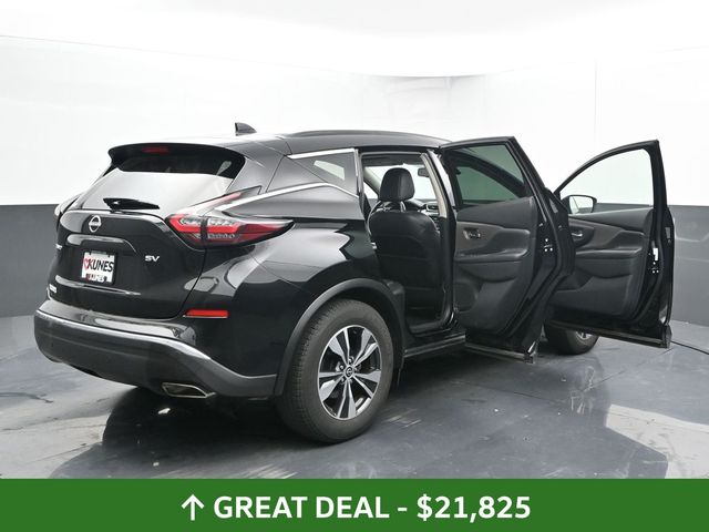 Vehicle image 26 of 118