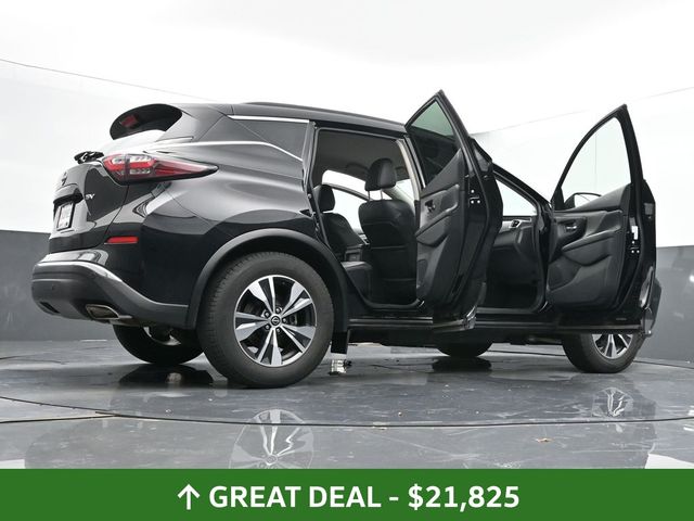Vehicle image 32 of 118