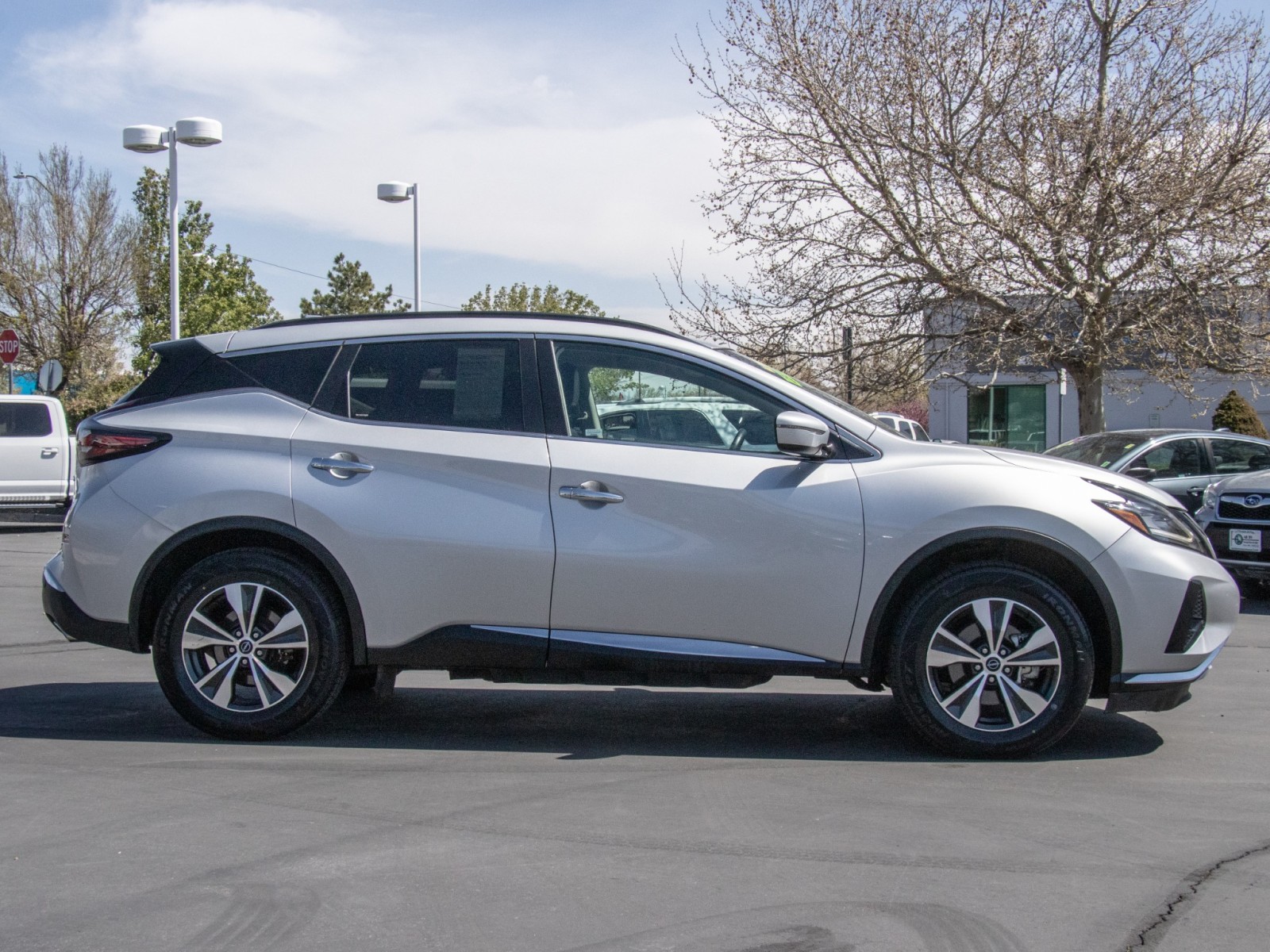 Vehicle image 4 of 26
