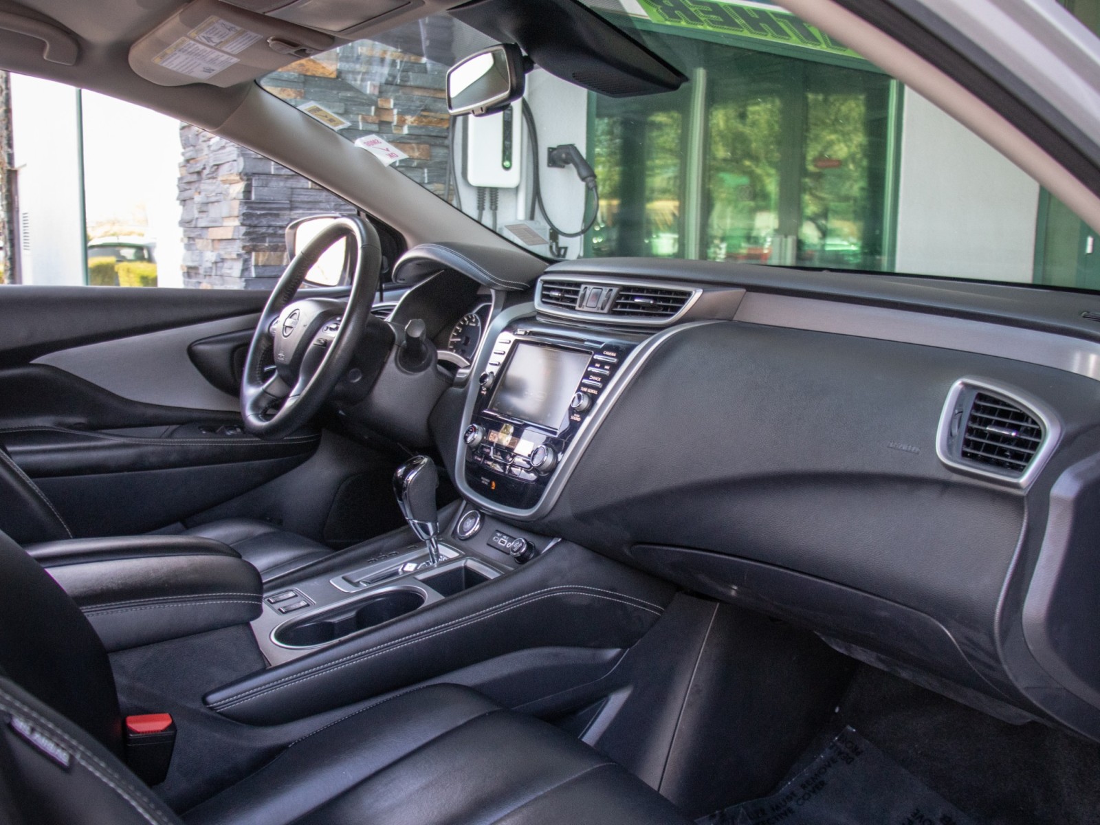 Vehicle image 18 of 26