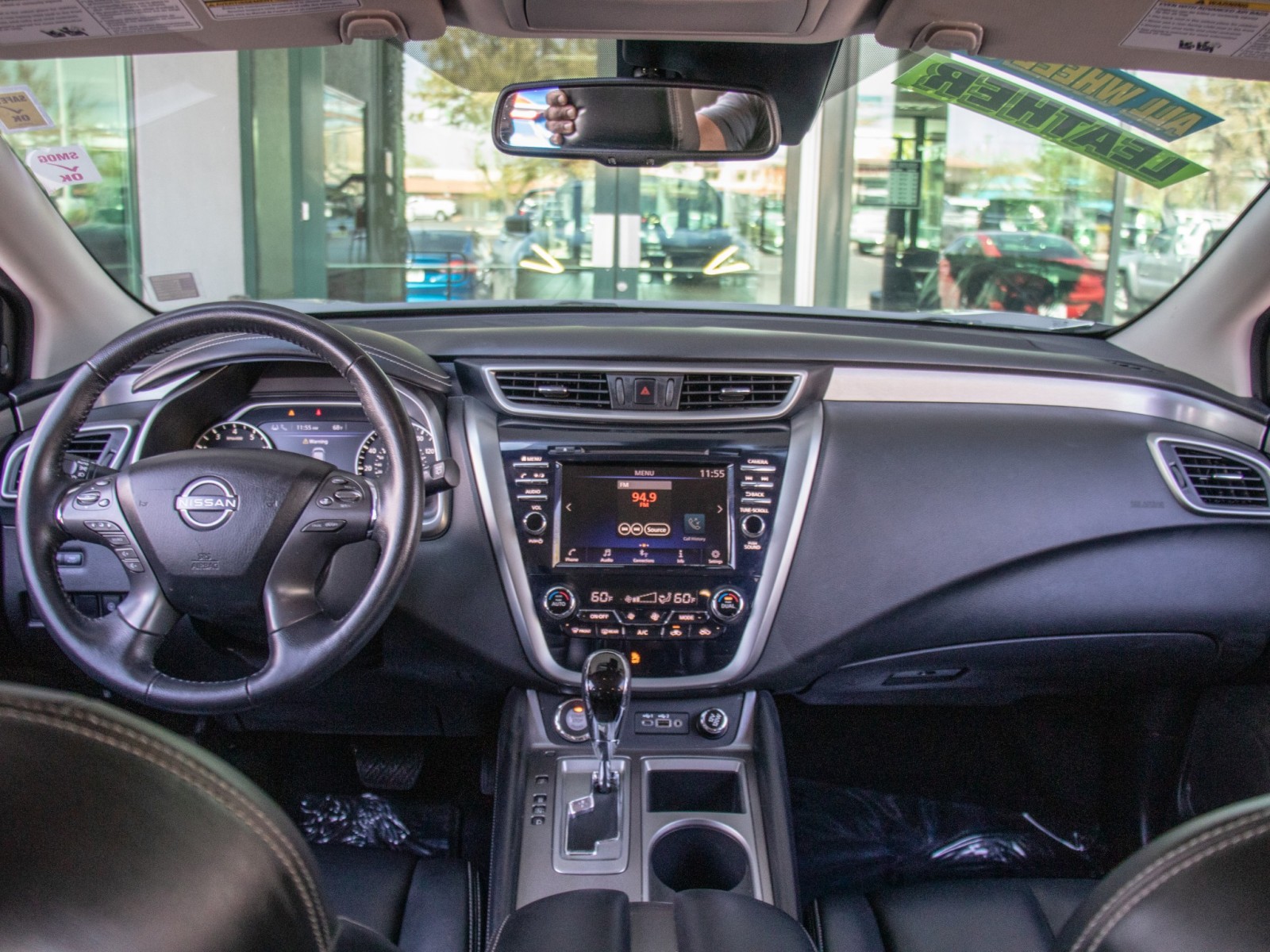 Vehicle image 15 of 26