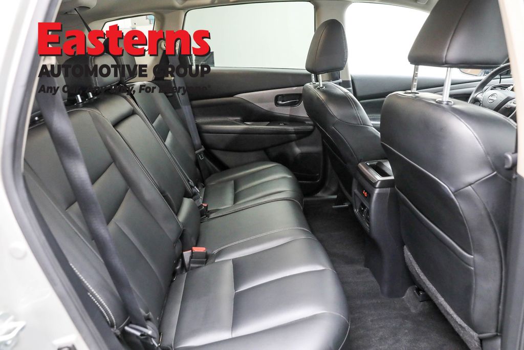 2023 Nissan Murano SV Image 44 of 63