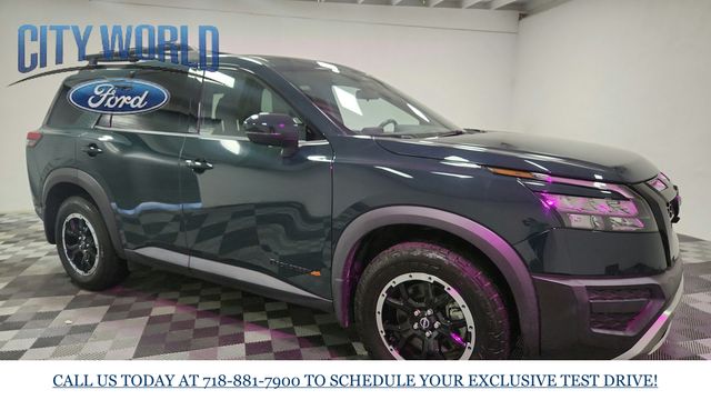 Vehicle image 5 of 25