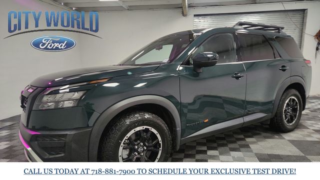 Vehicle image 2 of 25