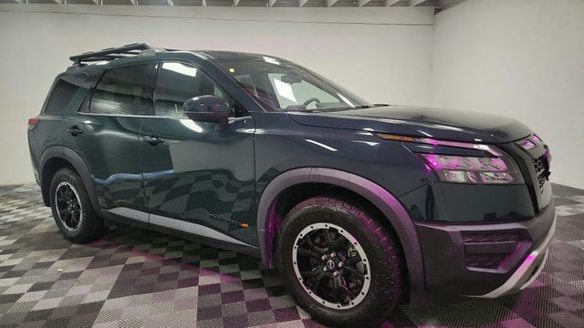 Vehicle image 6 of 25
