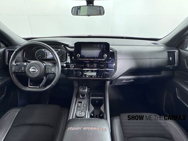 Vehicle image 19 of 40