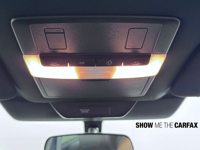 Vehicle image 39 of 40