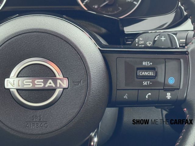 Vehicle image 36 of 40