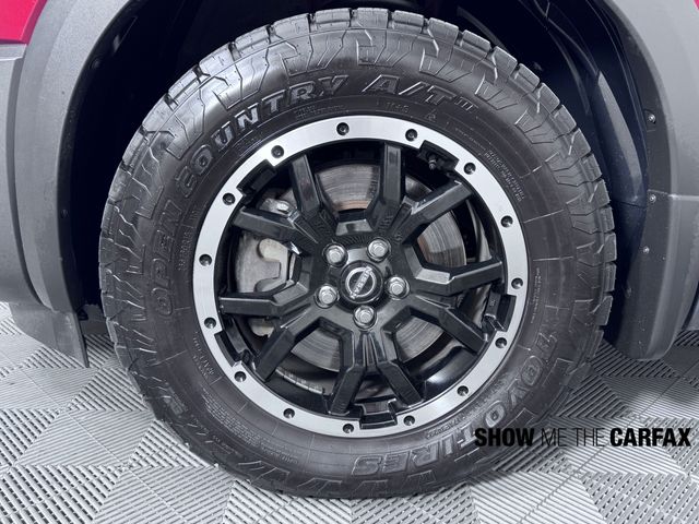 Vehicle image 10 of 40