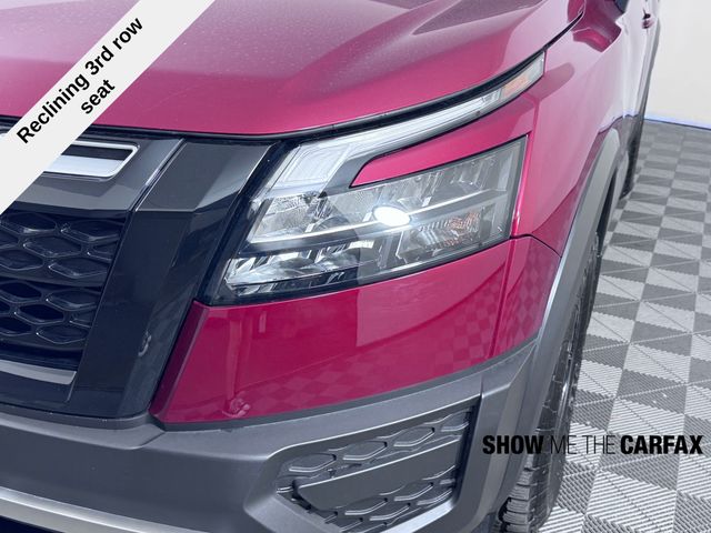 Vehicle image 28 of 40