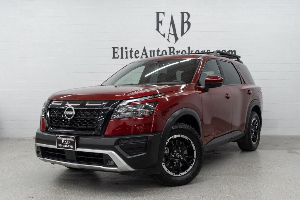 2023 Nissan Pathfinder Rock Creek Image 3 of 48