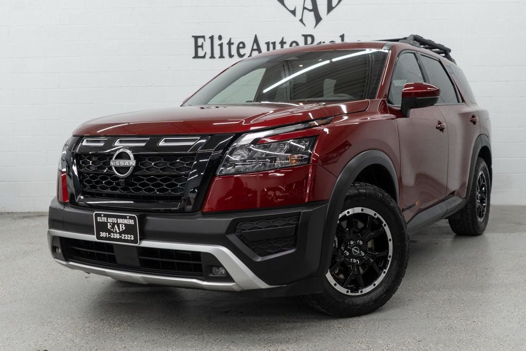 2023 Nissan Pathfinder Rock Creek Image 1 of 48