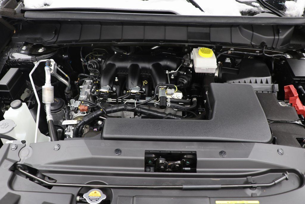 Vehicle image 20 of 21