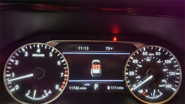 Vehicle image 12 of 26