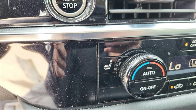 Vehicle image 18 of 41