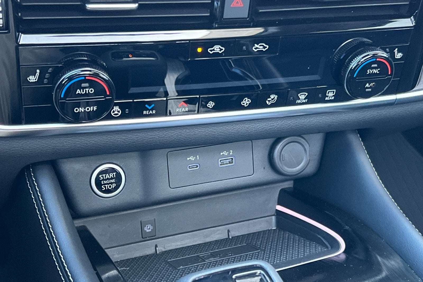 2023 Nissan Rogue Platinum Image 47 of 48