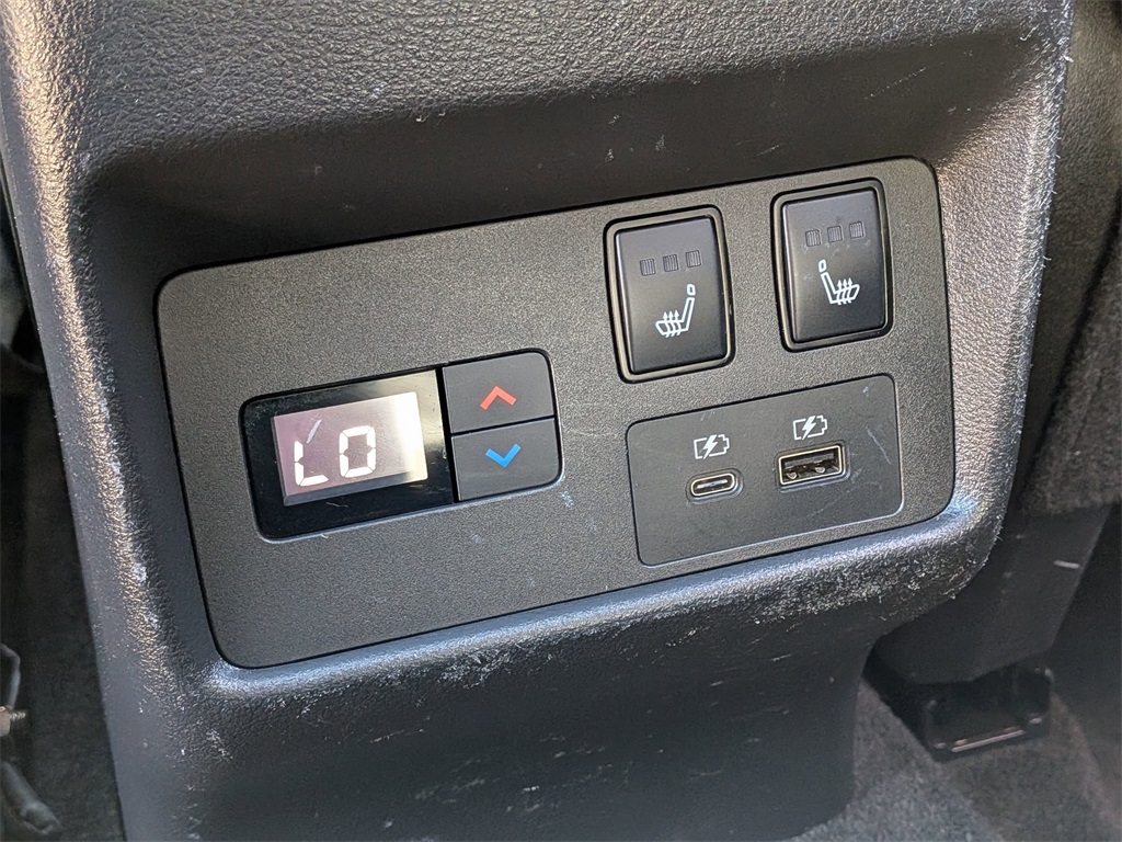 2023 Nissan Rogue Platinum Image 28 of 28