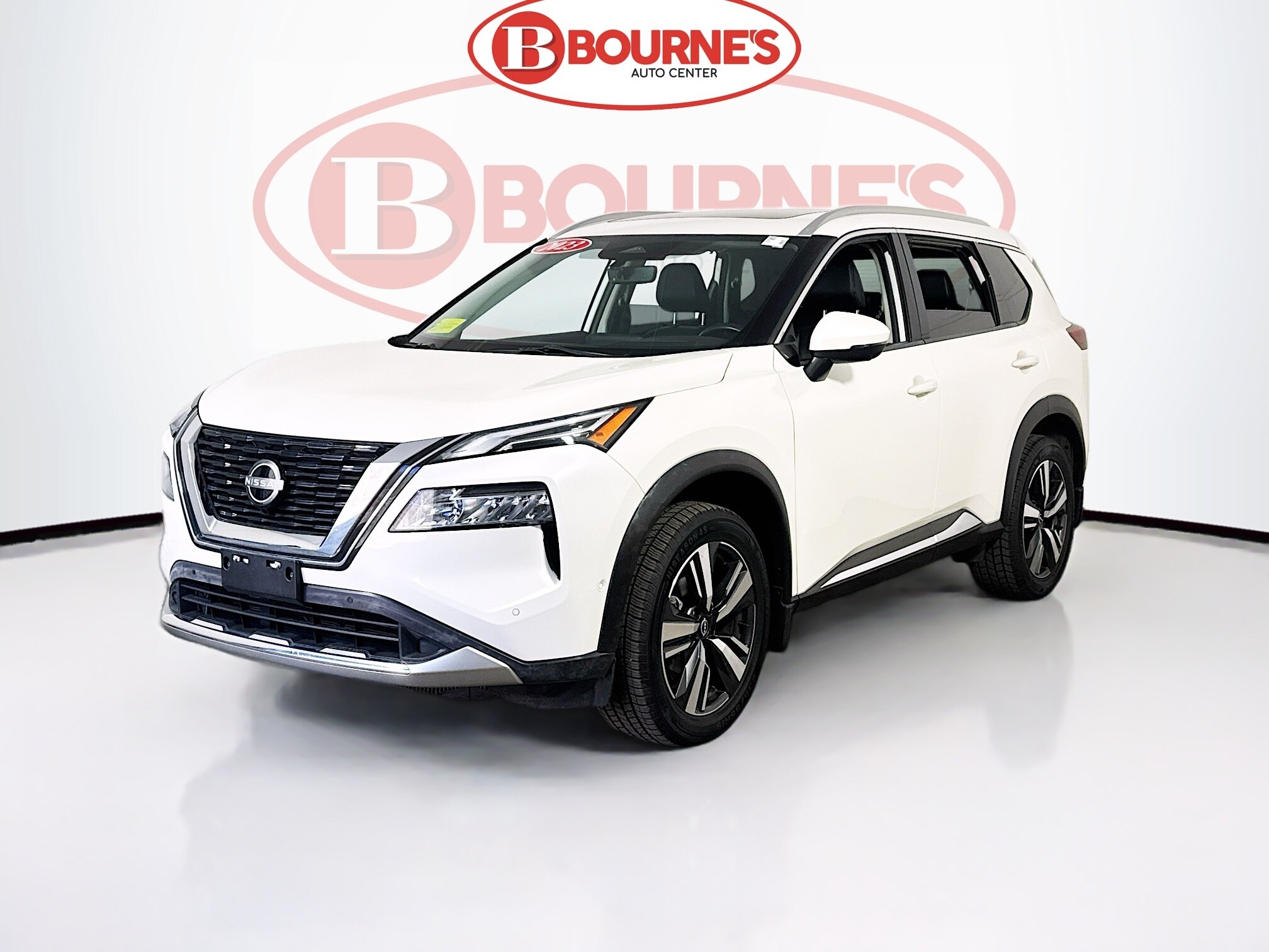 2023 Nissan Rogue Platinum Image 1 of 32
