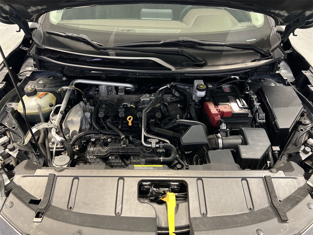 Vehicle image 25 of 30